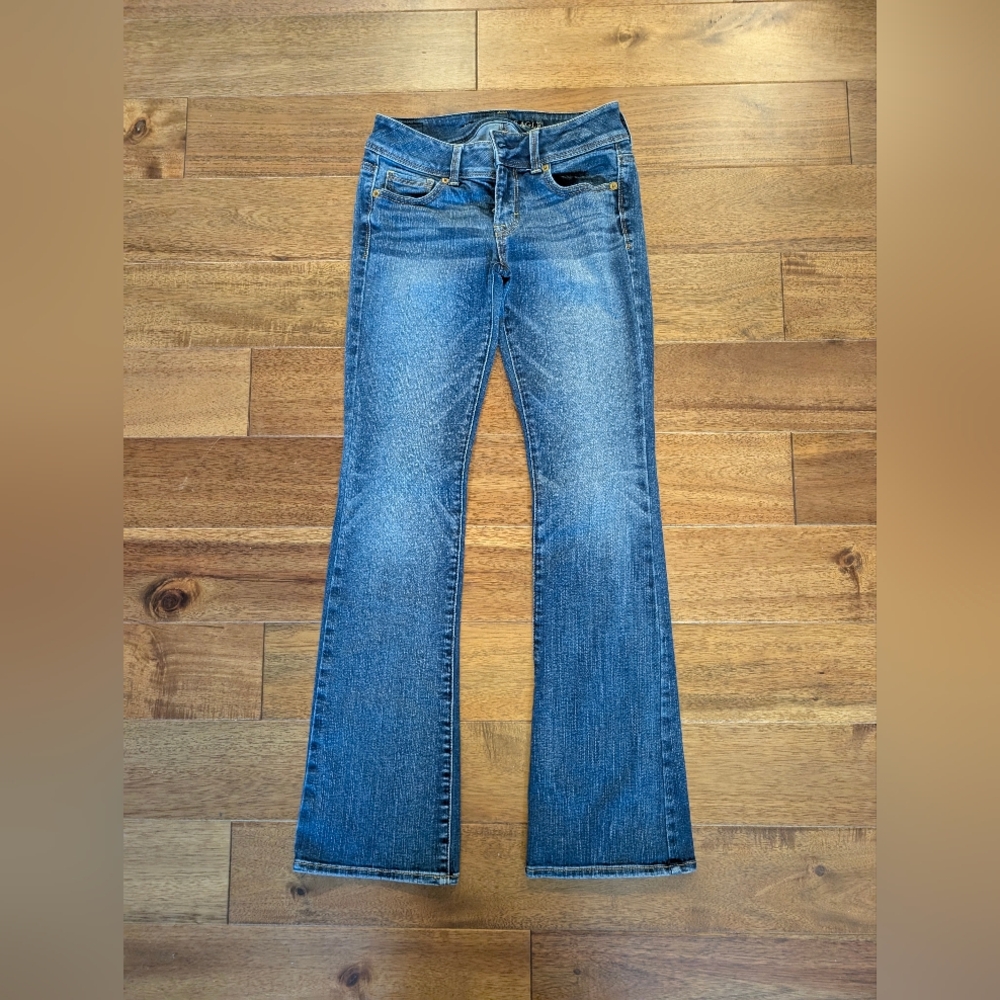 American Eagle Kick Boot Cut Jeans Size 2